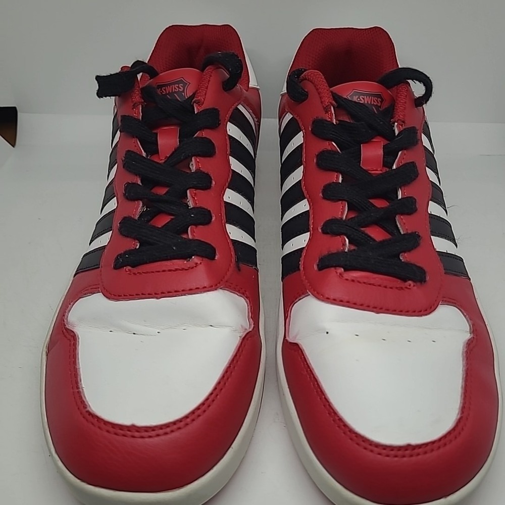 K-Swiss Sneakers Men‎ SZ 10 Red White Black Striped Low Top Basketball Shoes